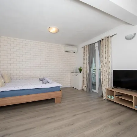 Nina & Mili Apartman *