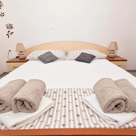 Apartman Nina & Mili